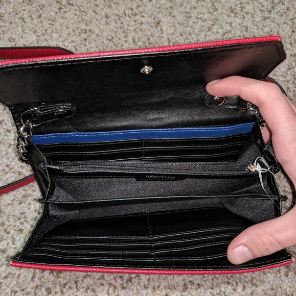 Kenneth Cole Reaction Handbag - Picture 4 of 4